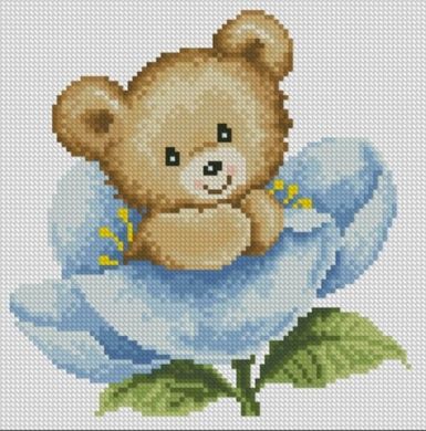 Купити 30763 Ведмедик в синій квітці. Алмазна мозаїка (квадратні, повна)  в Україні