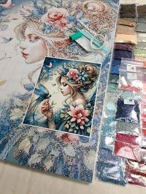 Купить Волшебница Алмазная вышивка Квадратные стразы 40х50 см с голограммными оттенками  в Украине