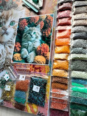 Купить Бархатцы и кошка Алмазная вышивка Квадратные стразы 40х50 см с голограммными оттенками  в Украине